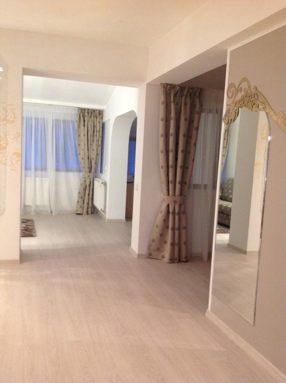 Urziceni Hotel Royal מראה חיצוני תמונה