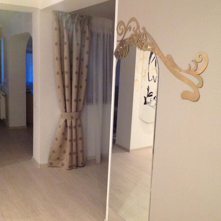 Urziceni Hotel Royal מראה חיצוני תמונה